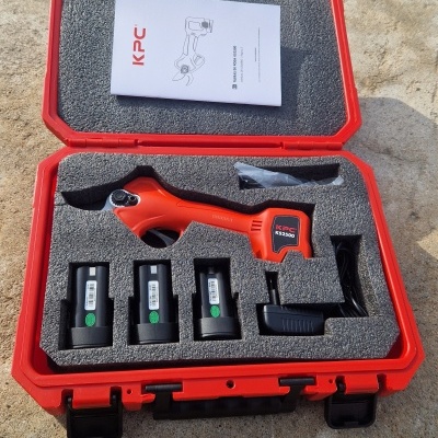 Tesoura KPC KS2500 C/3 Baterias