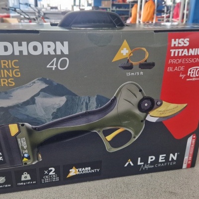 Tesoura ALPEN/FELCO 40 C/2 Baterias