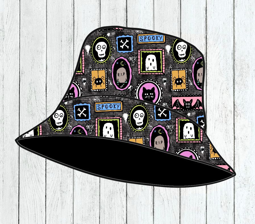 Chapéu pescador preto com padrão colorido de Halloween de fantasmas e esqueletos