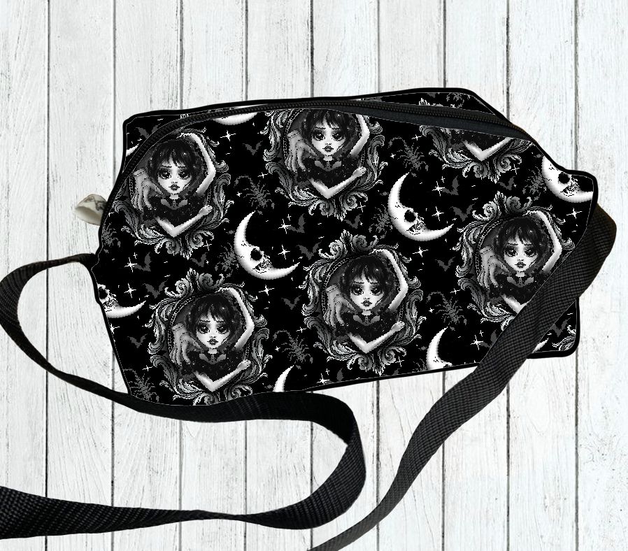 Lancheira Mini Wednesday Moon - Por Encomenda