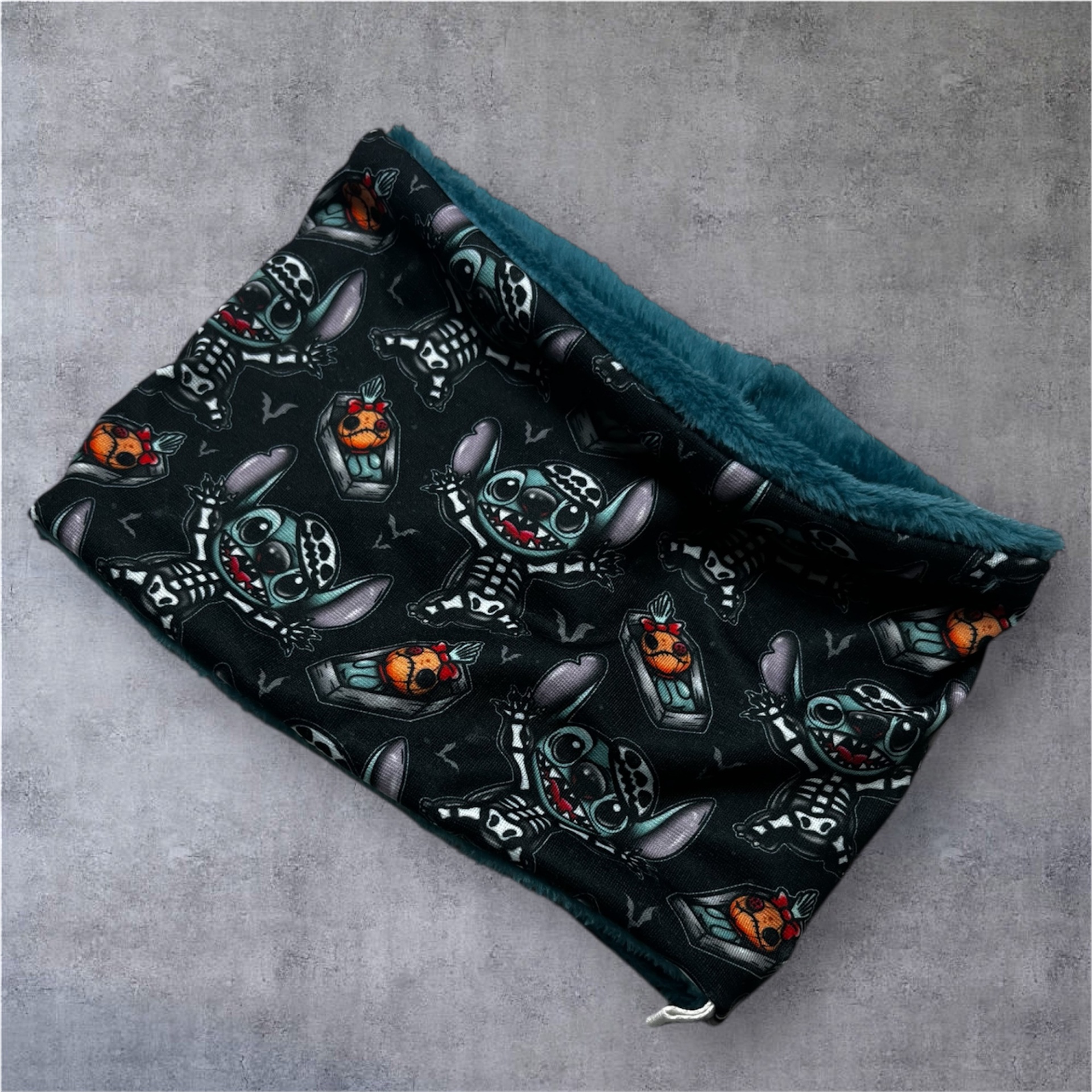 Gola de Inverno Spooky Stitch - Criança