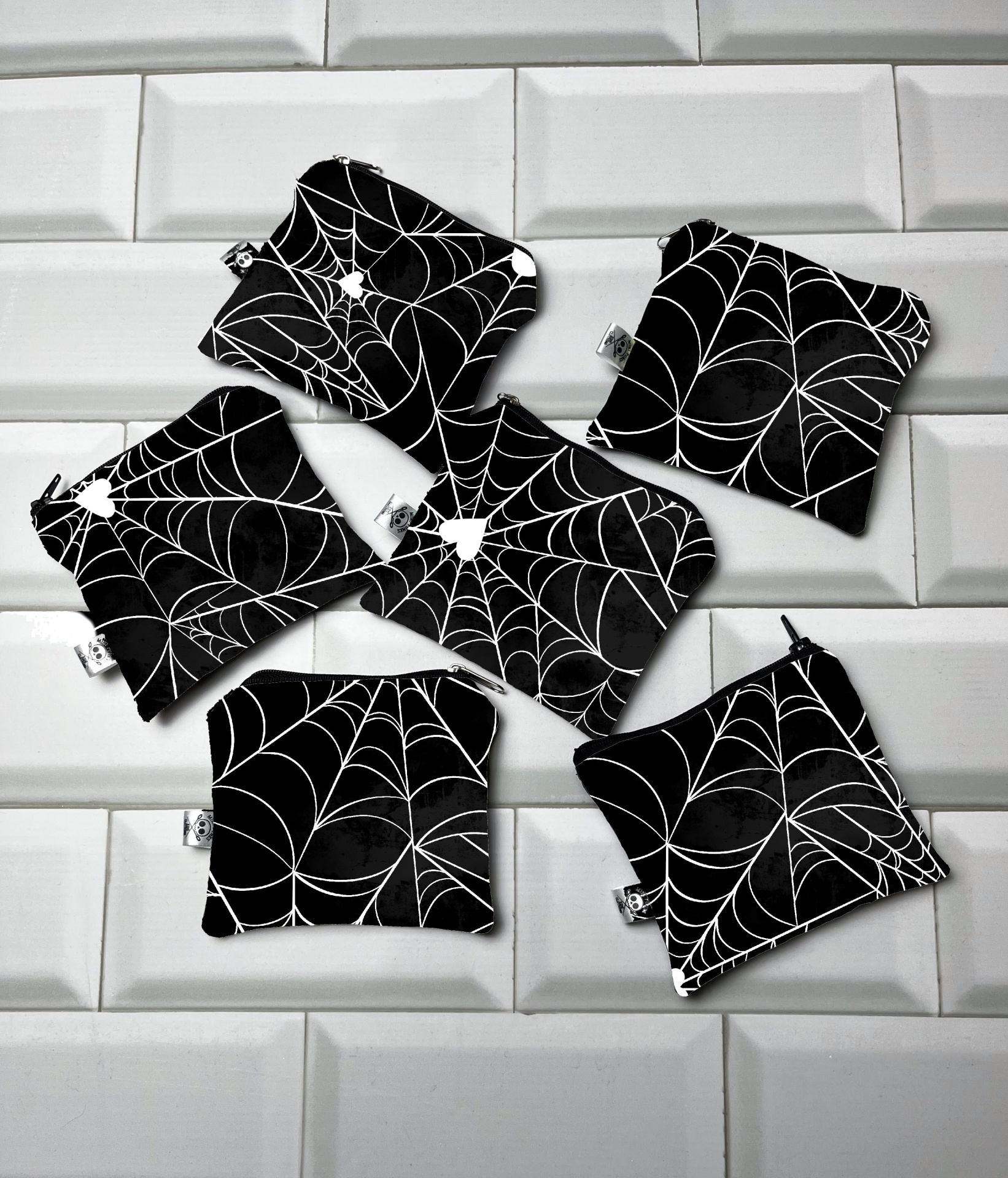 Porta-Moedas - Web Hearts