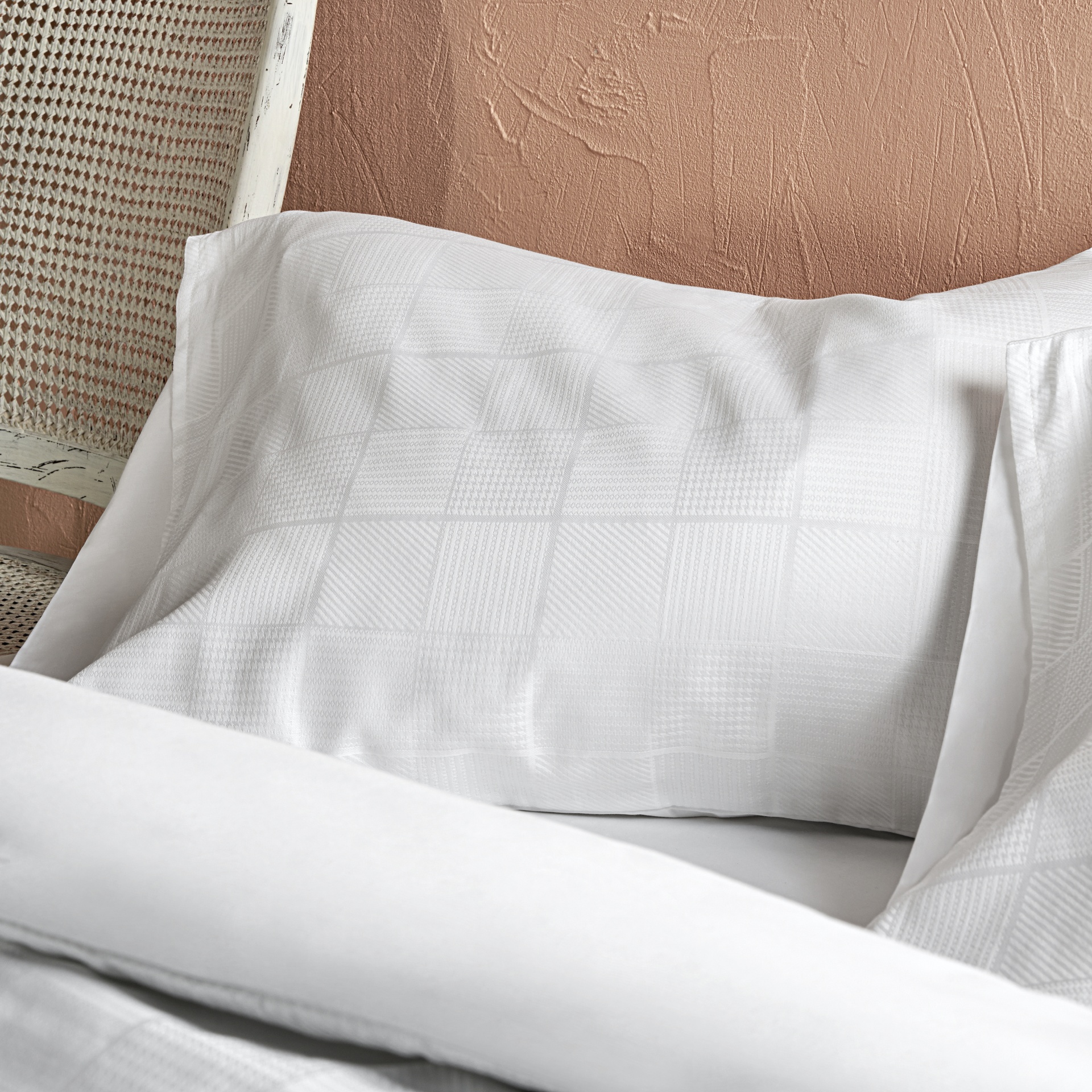 Conjunto de Cama Branco Xadrez