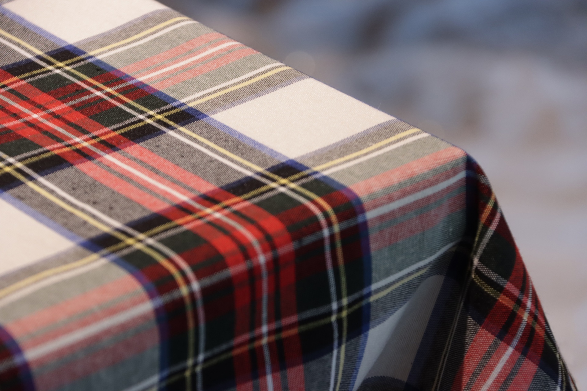 Toalha de Mesa Xadrez Branco e Vermelho