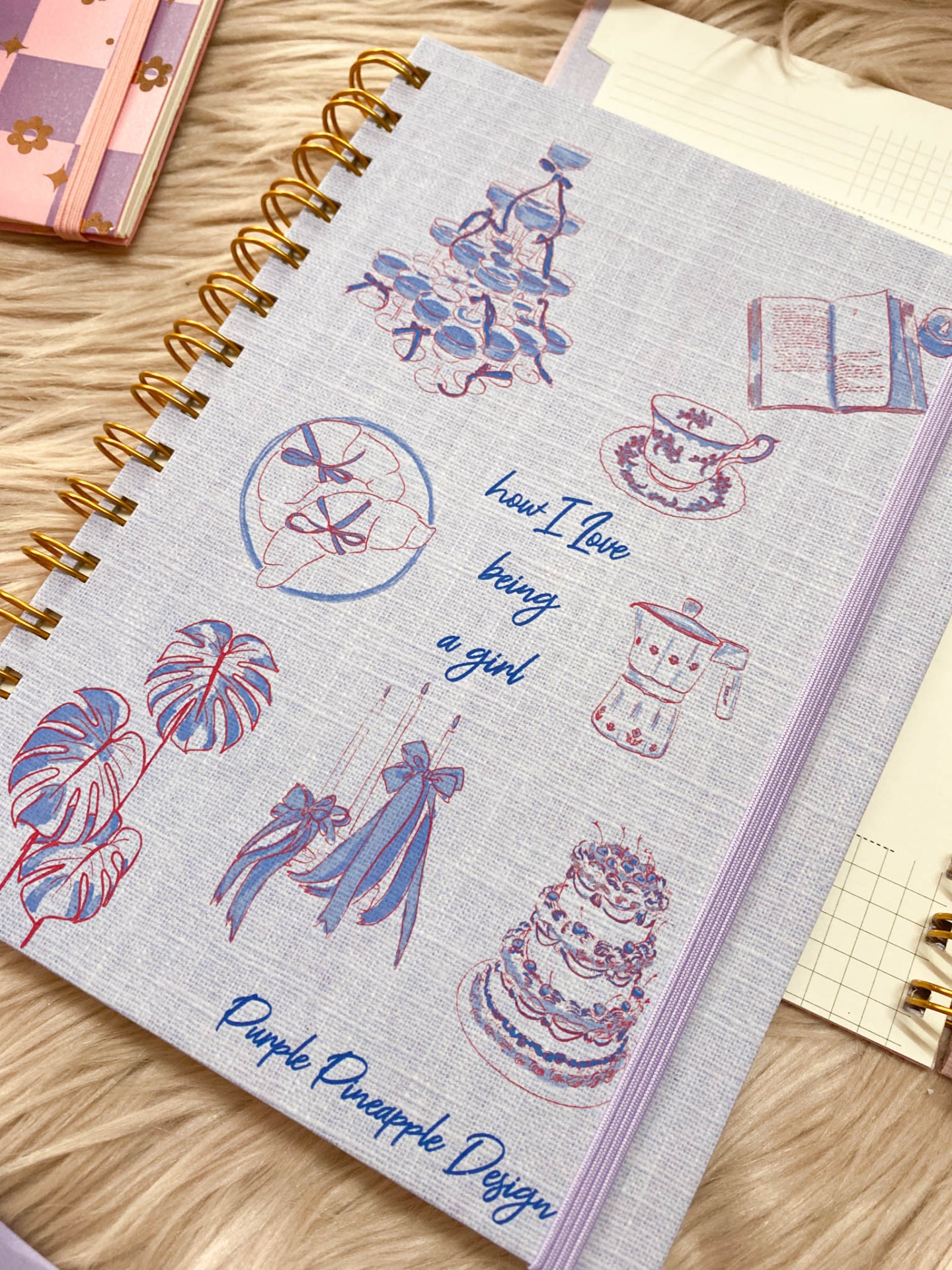 Agenda sem data 💜 How I love being a girl