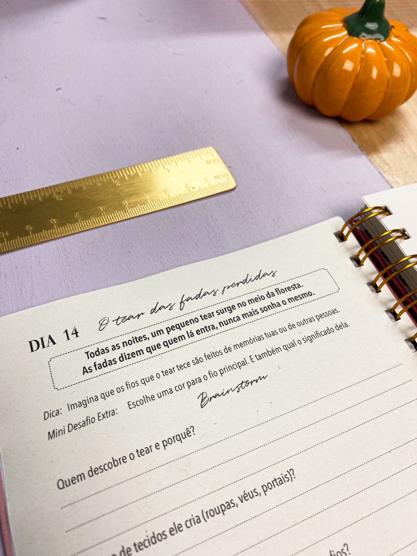 Caderno de escrita criativa 🎃 Versão Spooky 🦇