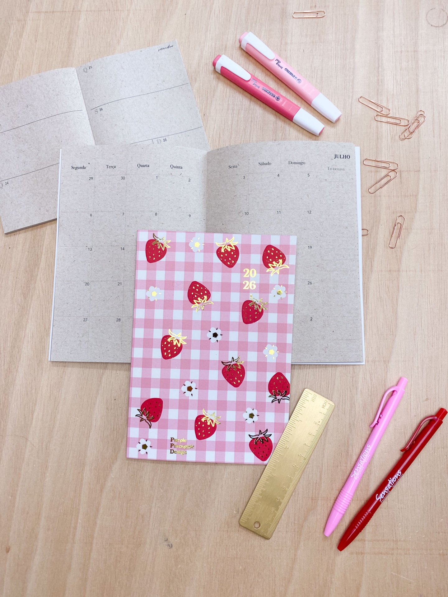 Agenda Mensal 2026 🍓 Vichy Rosa Morangos 🩷