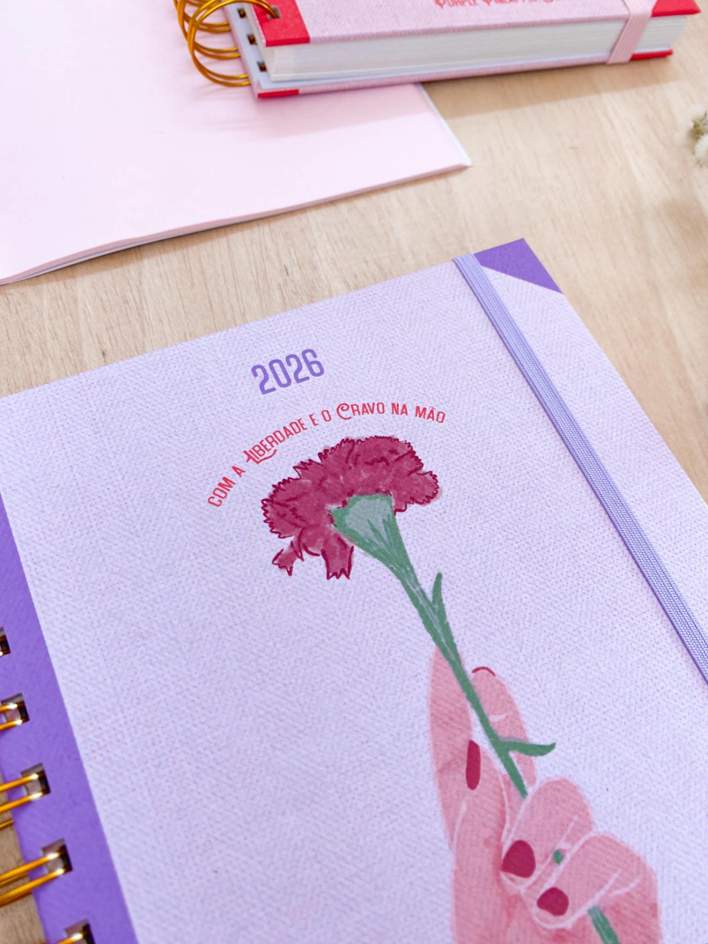 Agenda Diária 2026 🌹 Cravo lilás 💜 A4 e A5