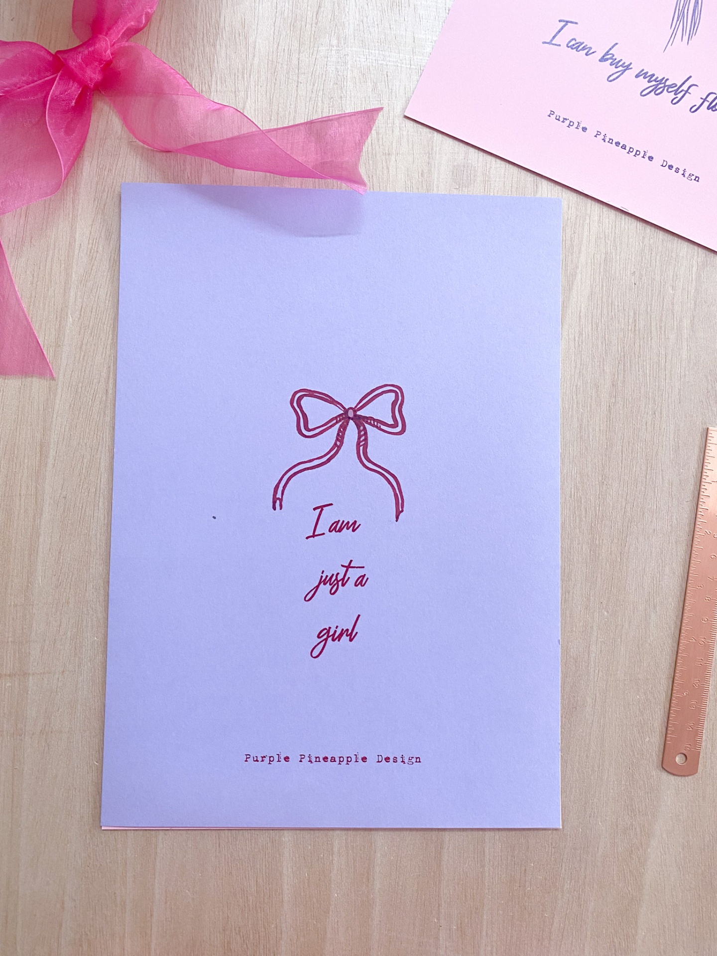 Prints decorativos 💜I am just a girl 🎀 A4
