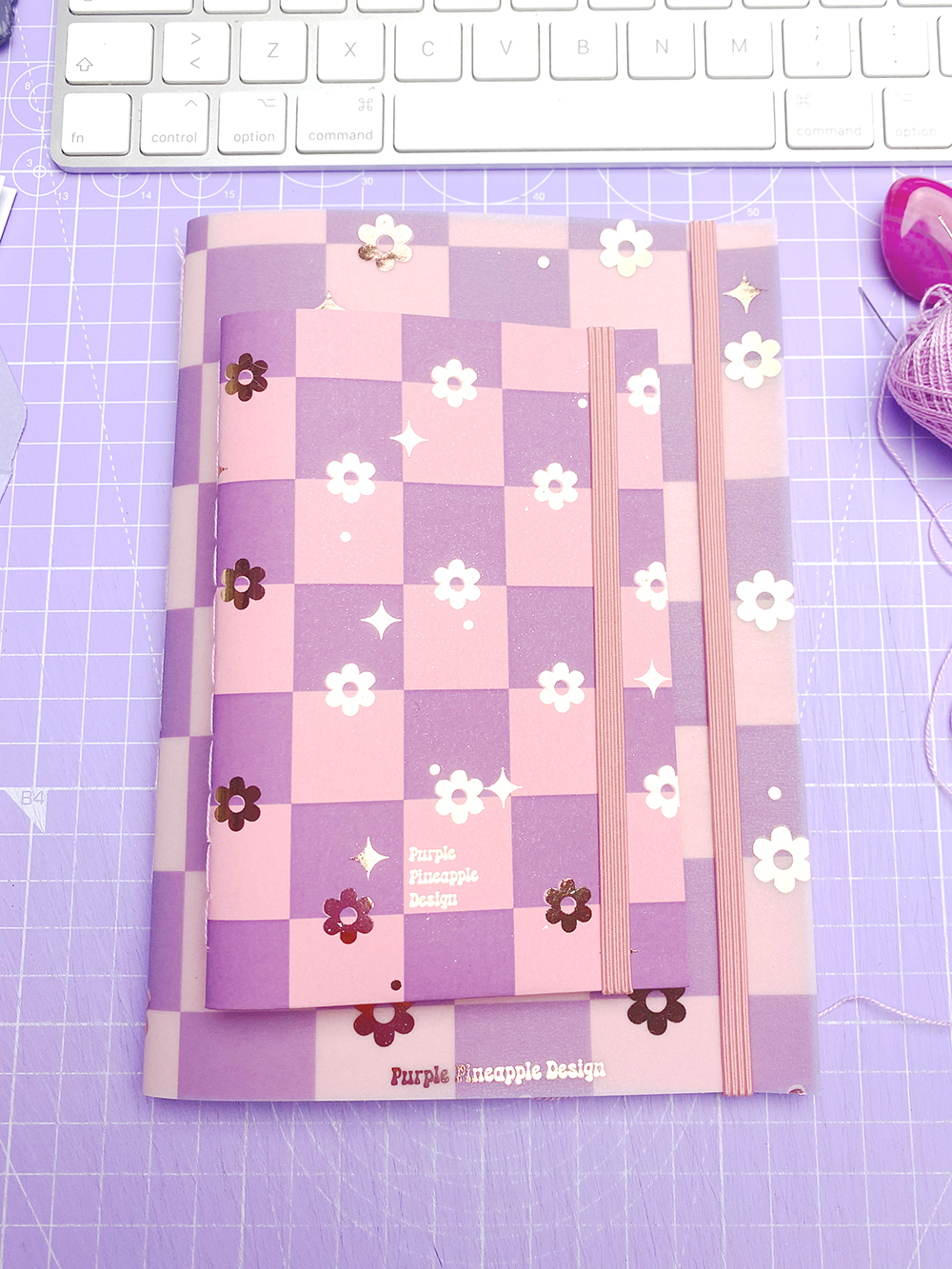 Pocket size ✼ Xadrez Lilás & Flores ✼ A6