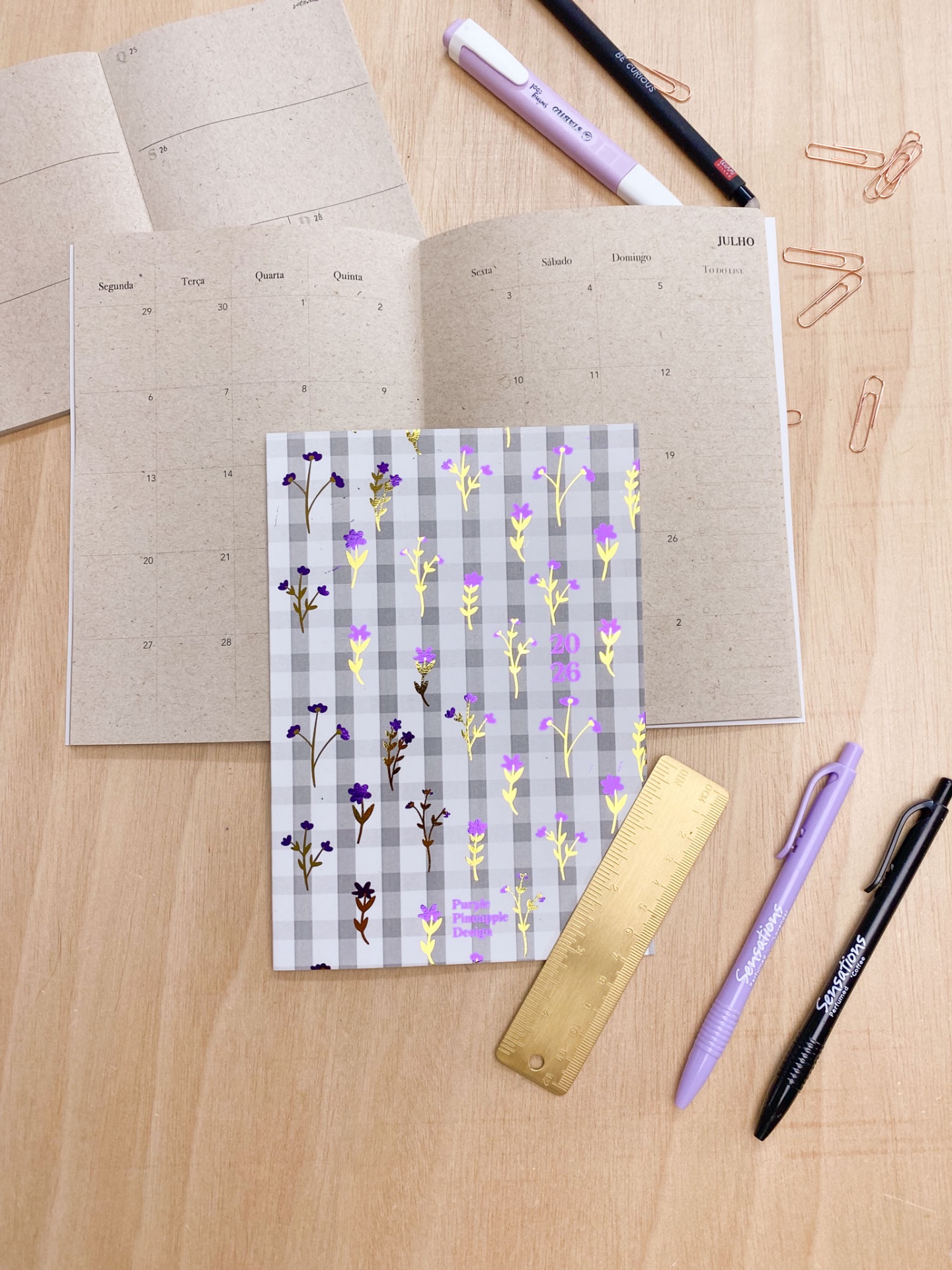 Agenda Mensal 2026 🩶 Vichy cinza Flores 🩶