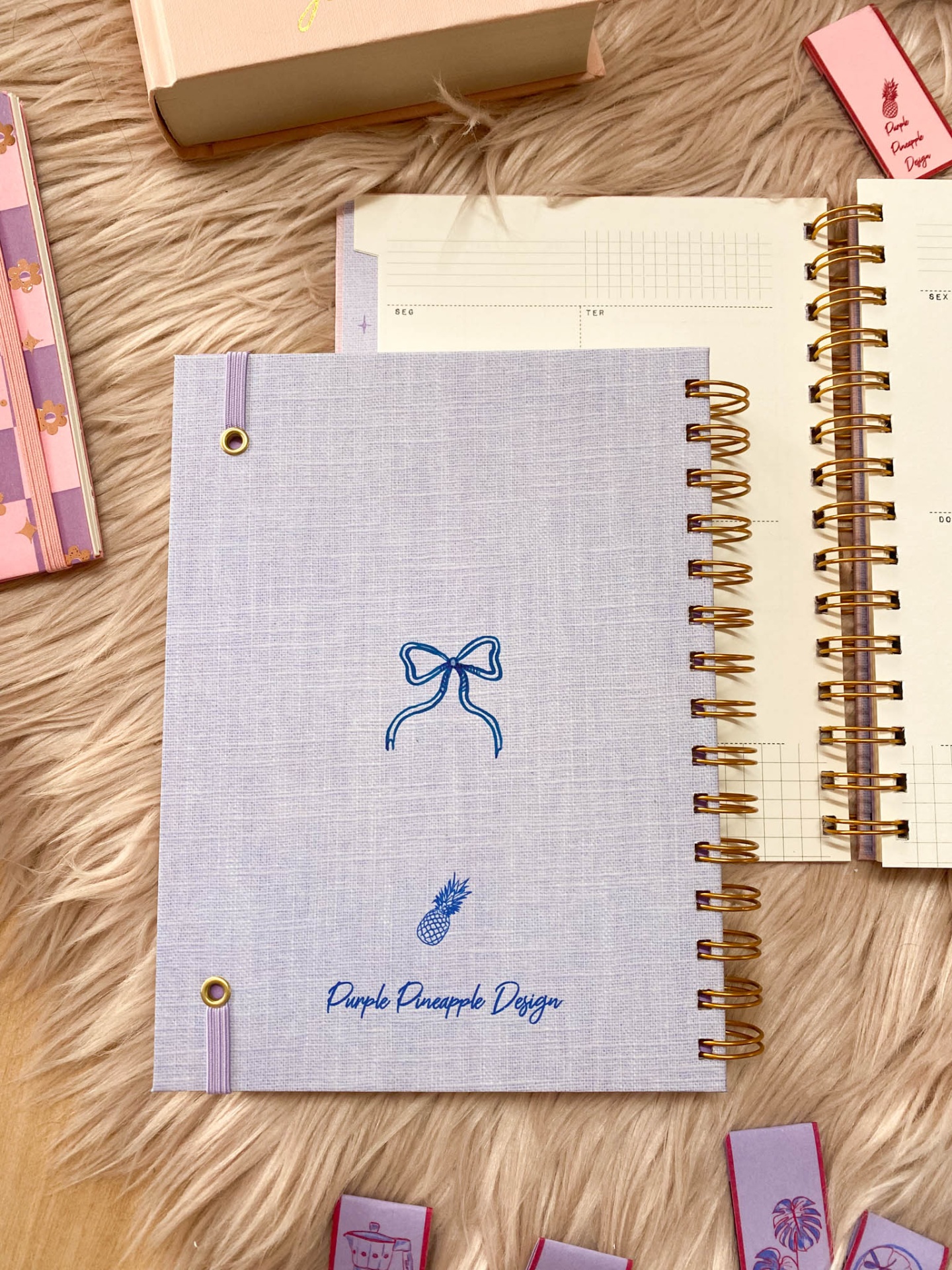 Agenda sem data 💜 How I love being a girl