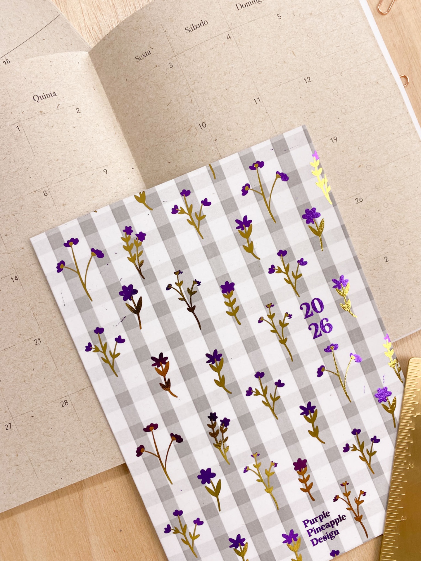 Agenda Mensal 2026 🩶 Vichy cinza Flores 🩶