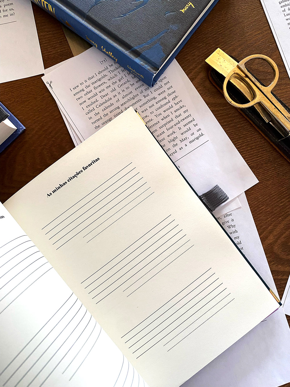 ✧ Gold and Blue ✧  I choose Fiction ✧ Planner Literário✧