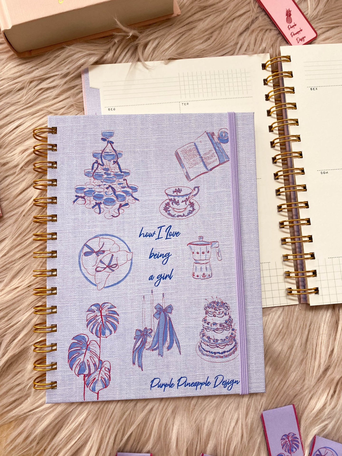 Agenda sem data 💜 How I love being a girl