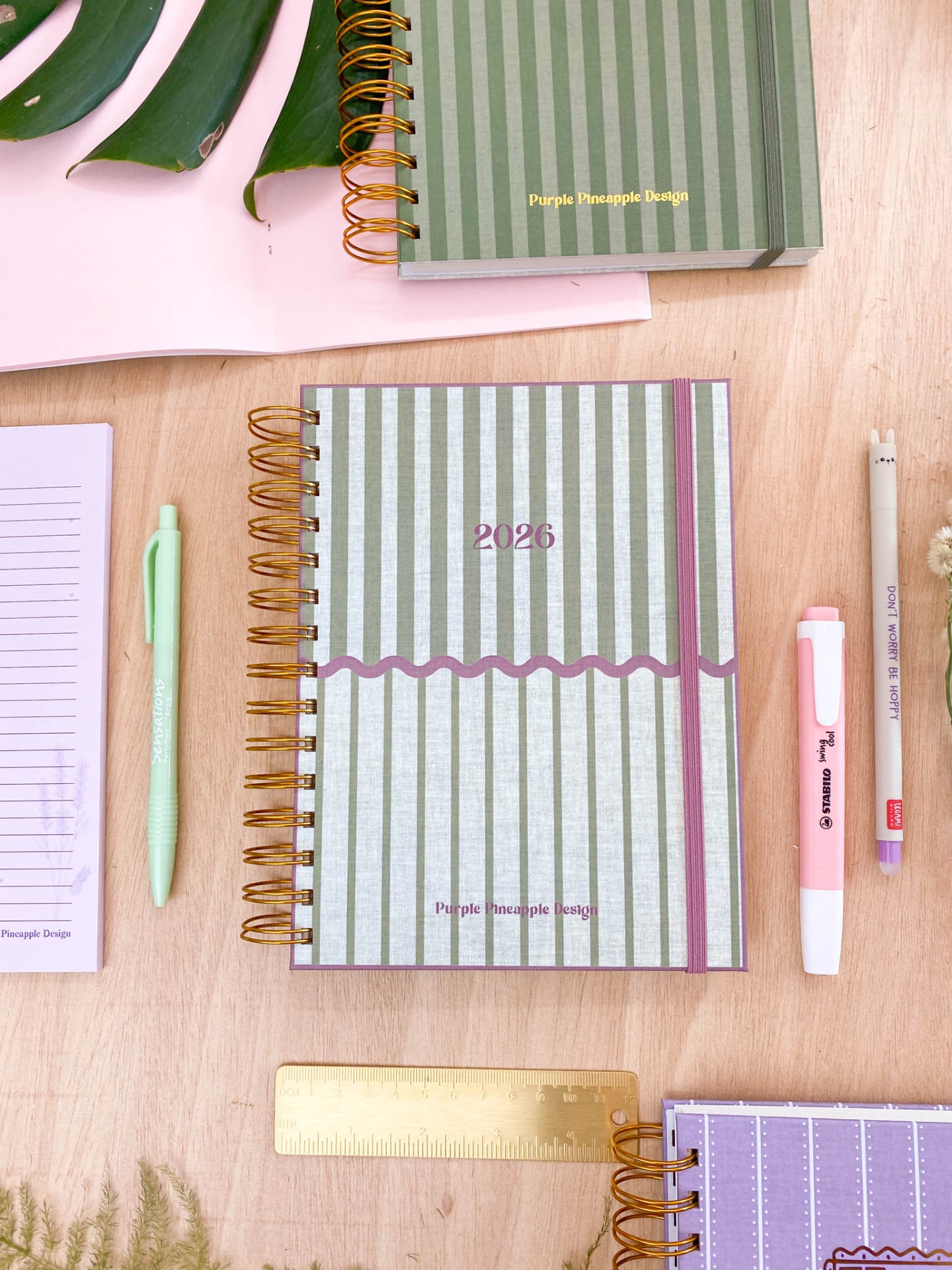 Agenda Semanal 2026 💚 Riscas verde e Malva 💜