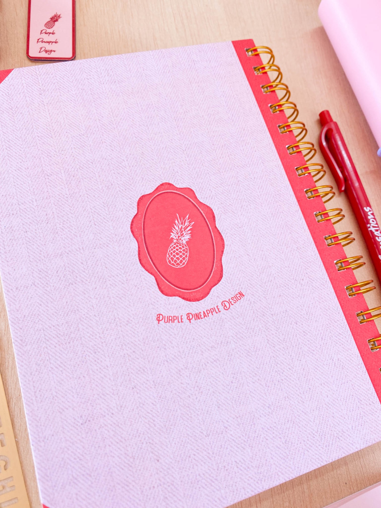 Caderno “Liberdade em Flor” 🌸 para escreveres com espaço para florescer