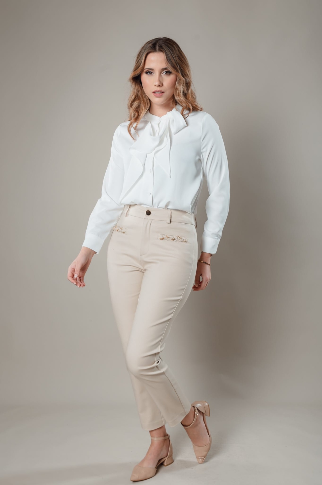 Calça Moda Ana C/Corrente Bolso Calça Moda Ana C/Corrente Bolso