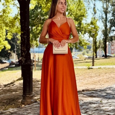 https://www.purplefashion.pt/product/vestido-aurora-terracota