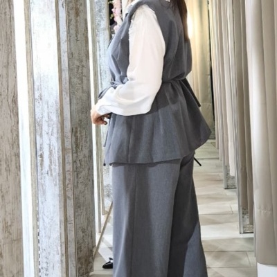 Conjunto Colete e Calça Pantalona