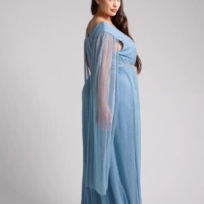 https://www.purplefashion.pt/product/vestido-delphine-xlsize https://www.purplefashion.pt/product/vestido-delphine-xlsize