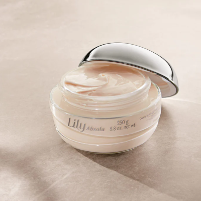 62539 CREME HIDRATANTE ACETINADO LILY ABSOLU, 250G