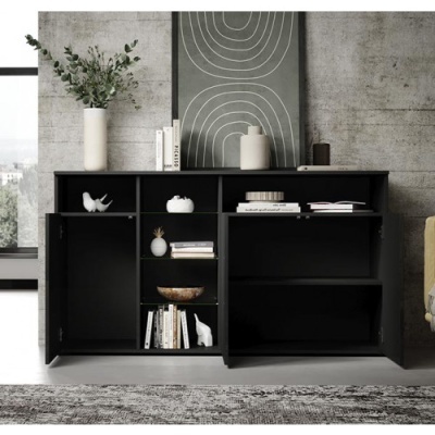 Móvel de arrumação preto com decoração em sala moderna