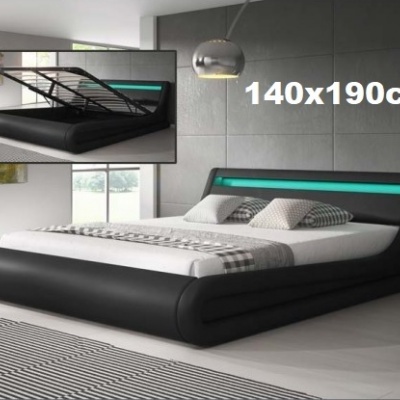 Cama de casal preta com cabeceira luminosa azul numa decoração moderna