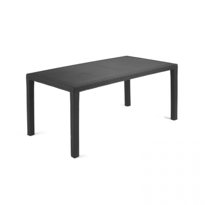 Mesa retangular preta com padrão de rattan sobre fundo branco