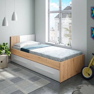 Cama individual de madeira clara com colchão azul claro floral e gavetas brancas