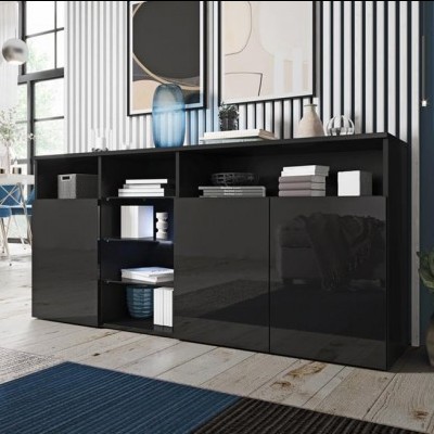 Aparador preto lacado brilhante com decoração e parede de riscas ao fundo