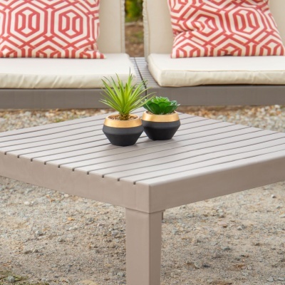 Mesa de Centro de Exterior