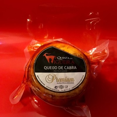 https://www.lojadaquinta.com/product/queijo-de-cabra-premium-quinta-da-rigueira