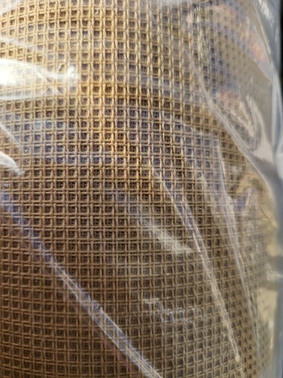 Talagarça meio ponto cor creme escuro