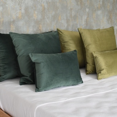 Almofada de veludo cor Verde Alface - 100% Poliester