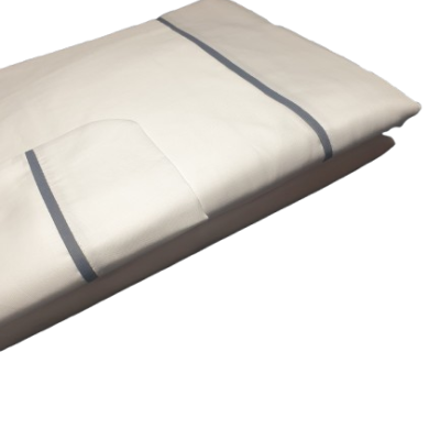 Jogo de Lençois 100% Algodão cetim 300 Fios cor Branco com Vies Cinza Escuro - Times