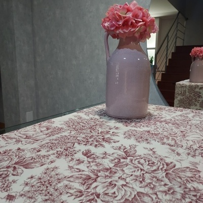 Toalha de Mesa 100% Algodão cor Bordeaux - Ref.Renascimento