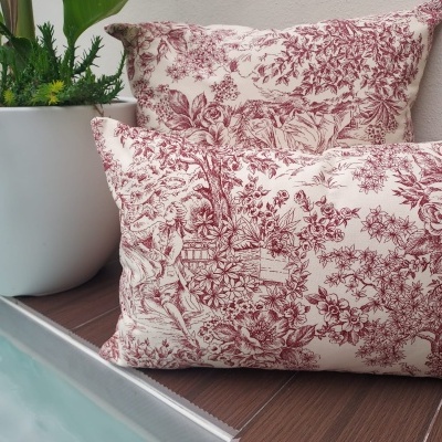 Almofada 100% Algodão cor Bordeaux - Ref.Renascimento