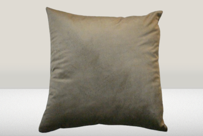 Almofada de veludo cor Castanho - 100% Poliester