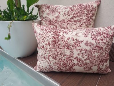 Almofada 100% Algodão cor Bordeaux - Ref.Renascimento