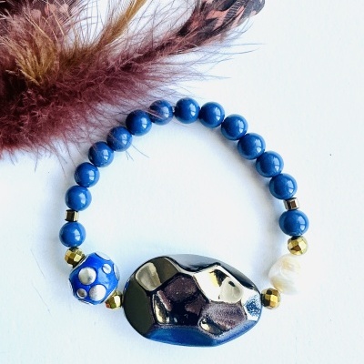 Pulseira Elástica Exclusiva Azul Profundo e Dourado - Energia e Serenidade