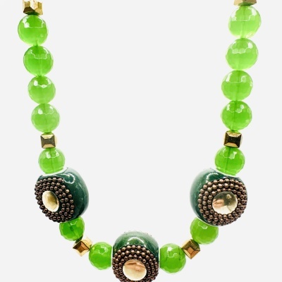 Colar Verde – Elegância e Sofisticação em Cada Detalhe! 💚✨