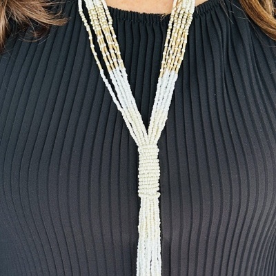 Colar de Missangas  com Efeito Gravata