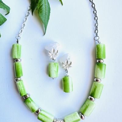 Brincos "Jardim Encantado": O Seu Brilho de Frescura e Renovação (Exclusivo Rafi Store)