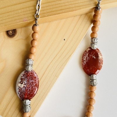 Colar Exclusivo Rafi – A Elegância das Pedras Naturais