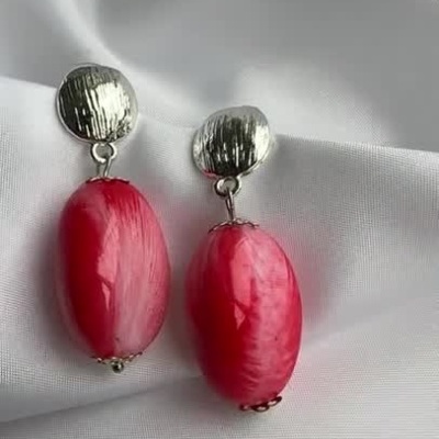 Brincos "Paixão Vibrante": O Seu Manifestação de Ousadia e Estilo (Exclusivo Rafi Store)