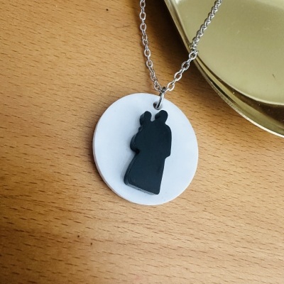 Colar em aço com Santo António.