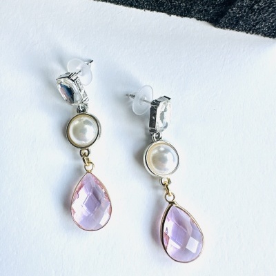 Brincos Elegantes com Cristal, Pérola e Gota Rosa
