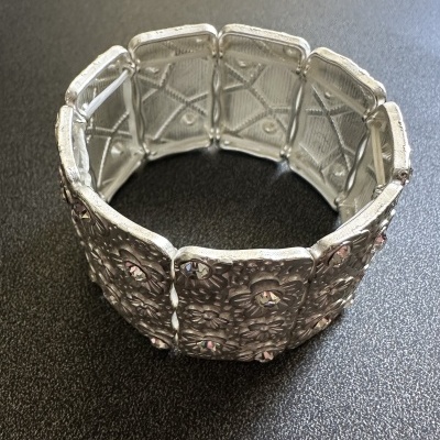 Pulseira Elástica com Florzinhas