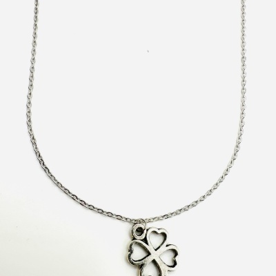 Fio Em Aço Com Trevo.